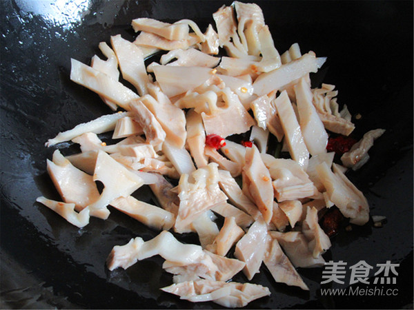 Braised Pork with Dried Bamboo Shoots recipe