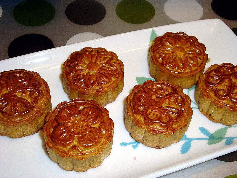 Cantonese-style Moon Cakes recipe