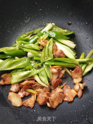 Stir-fried Pork Belly with Cabbage recipe