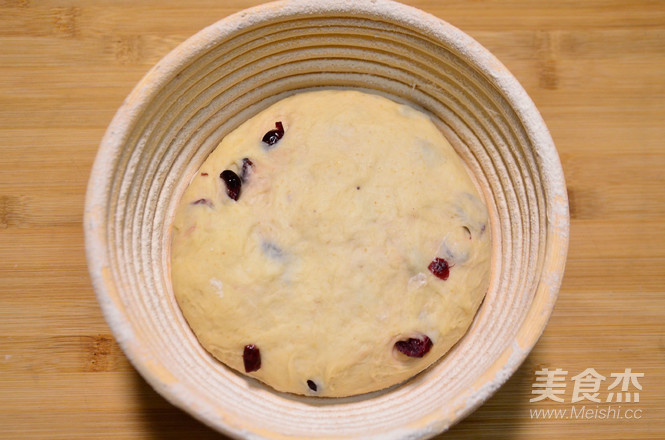 【cranberry Whole Wheat Soft European Bun】 recipe