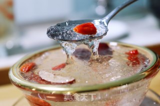 Stewed Snow Swallow with Wolfberry and Red Dates recipe