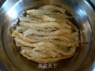 #快手素菜# Fried Cucumber with Sea Rice and Yuba recipe