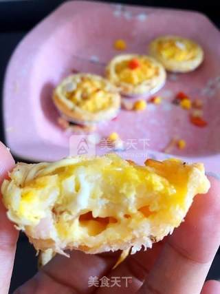 The Delicious Instant Noodles and Egg Tarts that Have Been Changed to "noodles" recipe