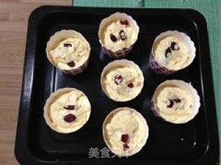 The First Piece of Cake in Life-paper Cup Cranberry Cake recipe