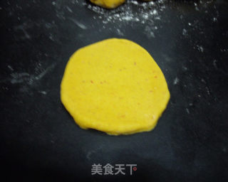 Health Food ~ Goji Berry and Red Bean Paste Bread recipe