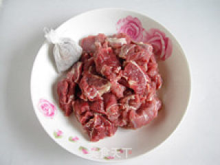 A Nutritious Appetizer in Winter-beef Stew with Radish recipe