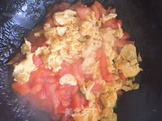 Scrambled Eggs with Tomatoes recipe
