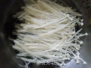 Enoki Mushroom Mixed with Cucumber-refreshing Cold Dishes Will Never be Greasy recipe