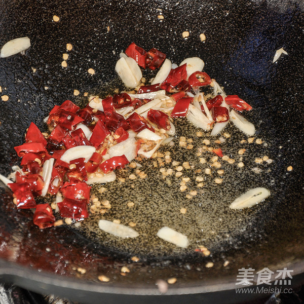 Fried Potherb Mustard with Minced Pork recipe