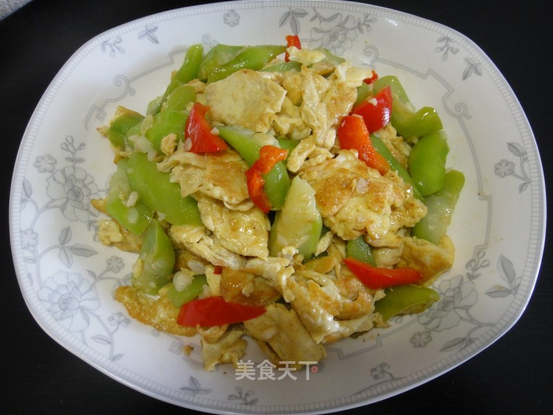 Scrambled Eggs with Loofah recipe