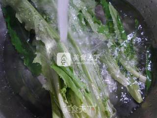 Stir-fried Lettuce with Peanuts recipe