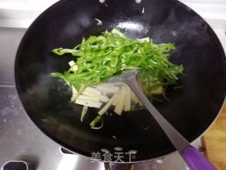Stir-fried Yuba with Green Pepper recipe