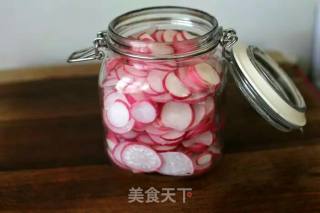 Pickled Crispy Radish Slices recipe