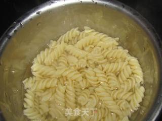 Screw-type Spaghetti with Minced Meat recipe