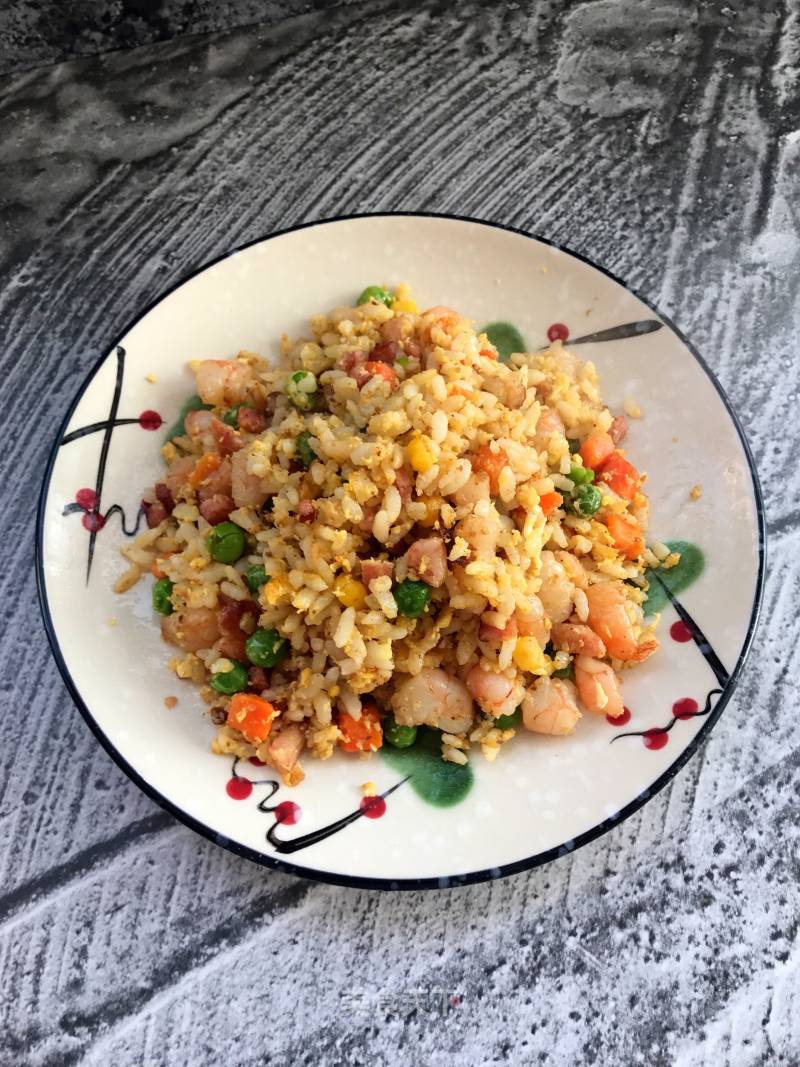 Fried Rice with Golden Shrimp and Egg recipe