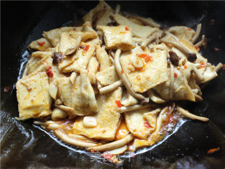 Thousand-page Tofu with Fresh Mushroom recipe