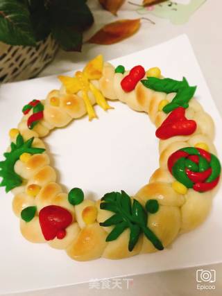 Christmas Wreath Cheese Bread recipe