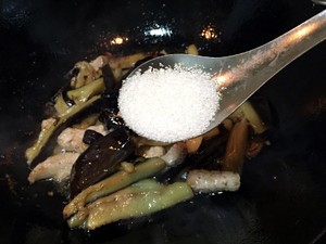 Lao Ding's Private Kitchen-braised Eggplant in Oil recipe