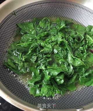 Hand-rolled Noodles with Mutton Soup and Spinach recipe