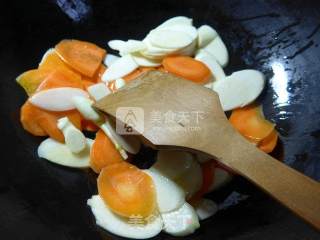 Stir-fried Rice White with Peppers and Carrots recipe