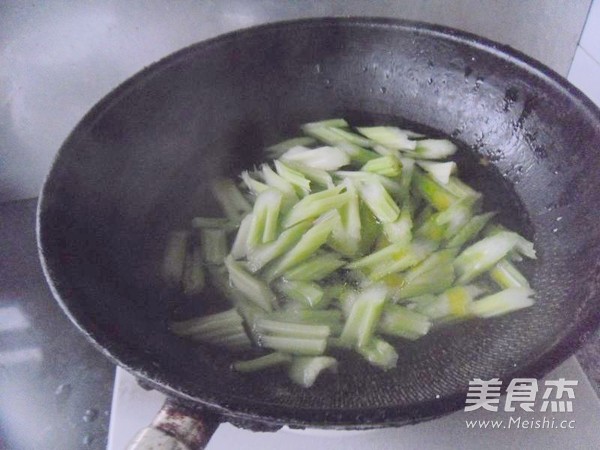 Celery Chicken Hearts recipe