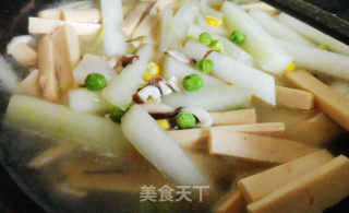 Stir-fried Sausage with Winter Melon recipe