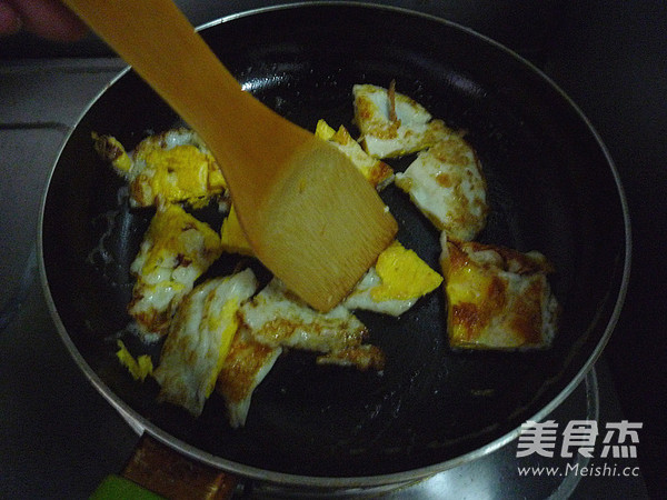 Stir-fried Poached Egg with Tempeh and Hang Pepper recipe