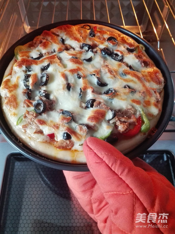 Spicy Tuna Pizza recipe