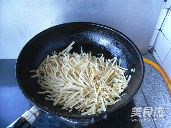 Spicy Stir-fried Tofu Shreds recipe