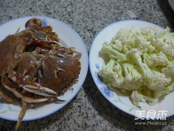 Stir Fried Crab with Cauliflower recipe