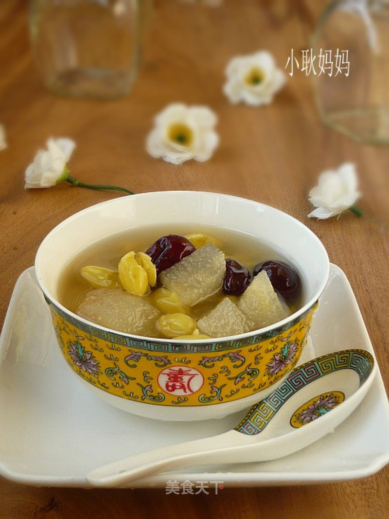 Pears, Red Dates and Ginkgo Soup recipe