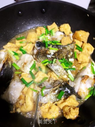 Braised Fish with Soy Bean Soak recipe