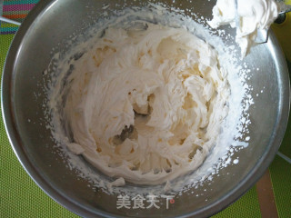 Strawberry Cream Cake Roll recipe