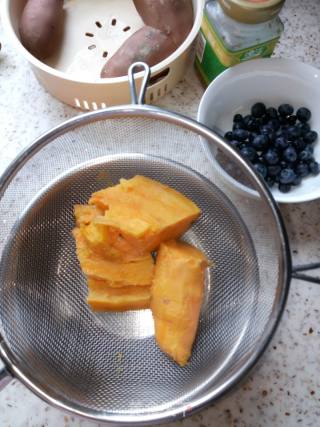 Blueberry and Sweet Potato Mashed recipe