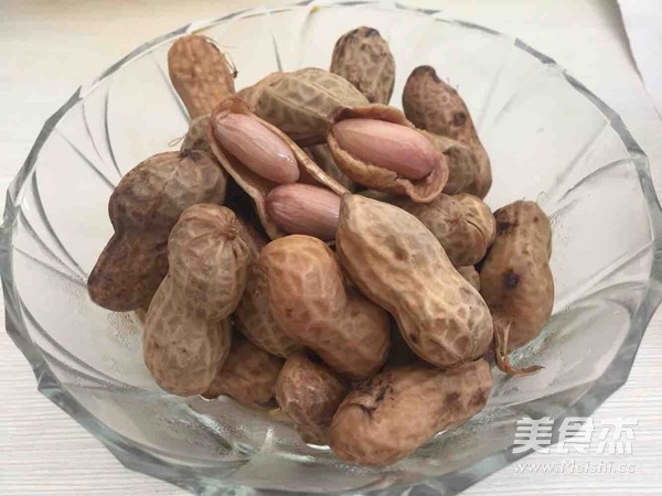 Spiced Braised Peanuts recipe