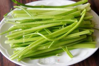 Celery Mixed with Soybeans recipe