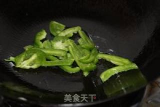 Stir-fried Green Pepper with Cumin Cuttlefish recipe