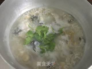 Fresh Oyster and Scallop Congee recipe