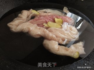 Fried Pork Intestine with Yuba recipe