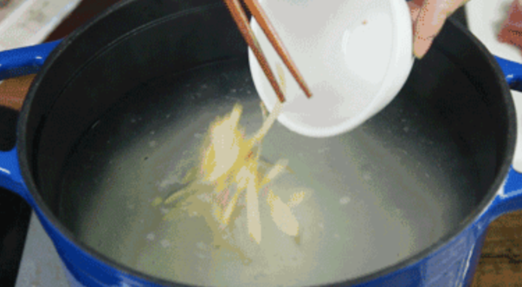 Authentic Guangzhou Talents Will Take You to The Delicious Tingzi Porridge to Make recipe