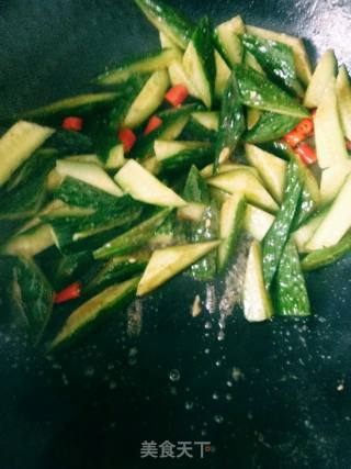 Scrambled Eggs with Cucumber recipe