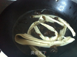 Bean Curd with Fungus recipe
