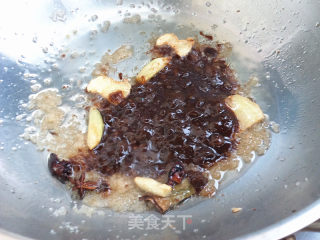 Braised Pork Trotters with Sauce recipe