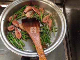 Fried Asparagus with Sweet Shrimp recipe