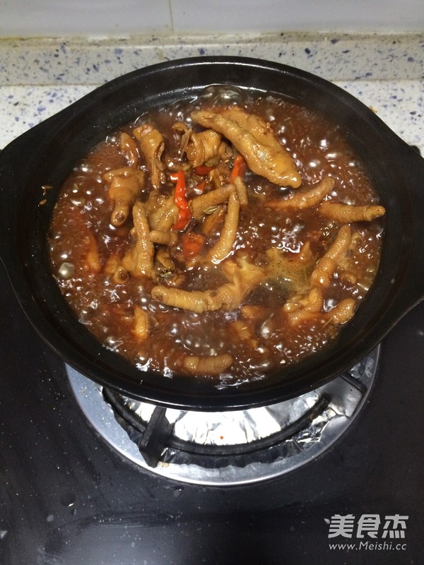 Spicy Marinated Chicken Feet recipe