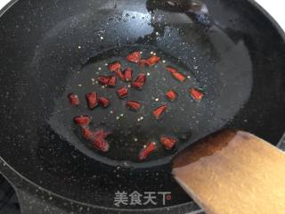 Stir-fried Vegetable Moss with Oil Residue recipe