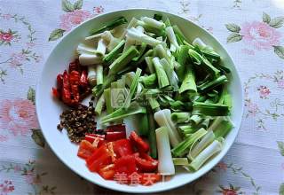 Stir-fried Beef Tendon with Garlic recipe