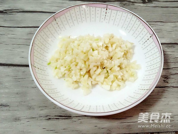 Garlic Chrysanthemum recipe