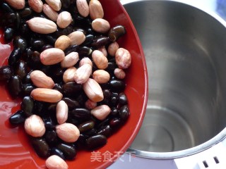 Peanut Black Soy Milk recipe