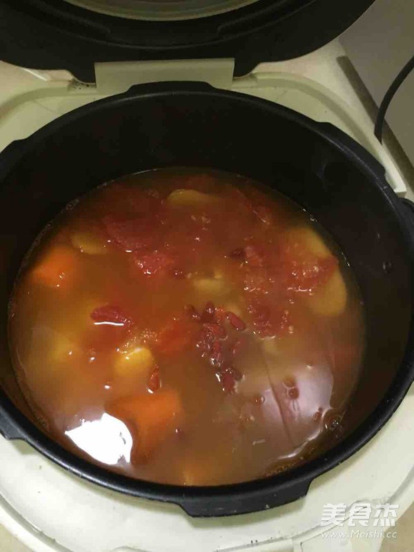 Tomato Stick Bone Soup recipe